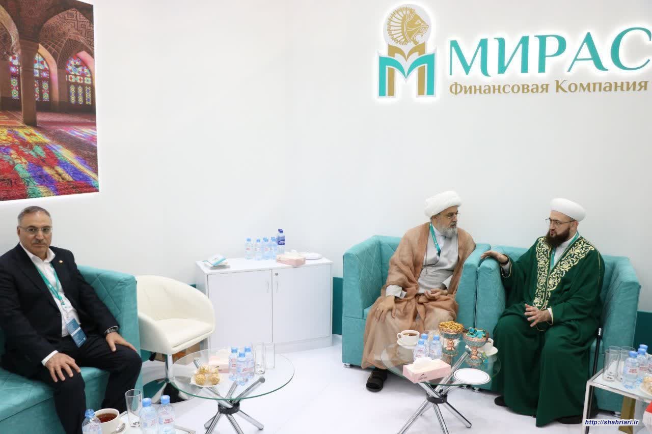 دیدار حجت الاسلام والمسلمین دکتر حمید شهریاری دبیرکل مجمع جهانی تقریب مذاهب اسلامی با "کامیل سامیگوللین" مفتی جمهوری تاتارستان